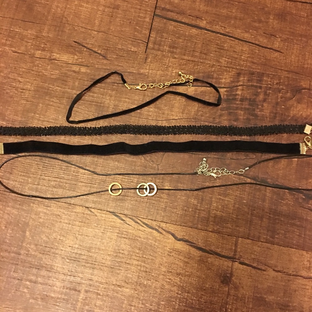4 chokers!